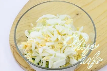 Най-вкусна салата с калмари и краставици рецепта със снимка