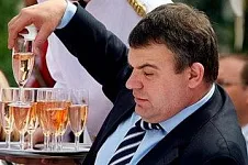 Сердюков Анатолий Eduardovich - мръсотия, биография, образование, националност