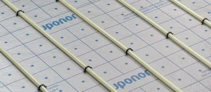 Стъпка полагане на загряване на вода за подово - правила за монтаж!