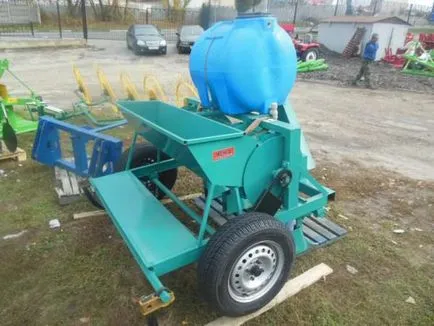 Planter за bulbochek чесън за засаждане, с мотофрези, страна, и със собствените си ръце