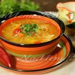 Зеле супа с прясно зеле, домати и чушки, рецепти