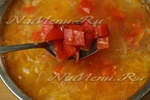 Зеле супа с прясно зеле, домати и чушки, рецепти
