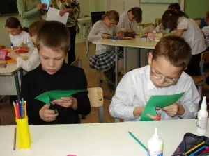 Интернат мит и реалност, вестникът ДВ