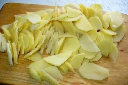 Свинско, печен в пещ с картофи