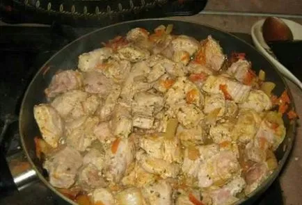 Свинско, печен в пещ с картофи