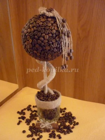 Topiary на кафе на зърна