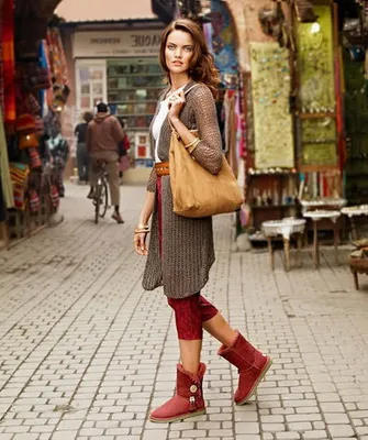 UGG 2016-2017 снимка модерни обувки да се носят с UGG ботуши през зимата в различни цветове (UGG) UGG 2016-2017 снимка модерни обувки да се носят с UGG ботуши през зимата в различни цветове