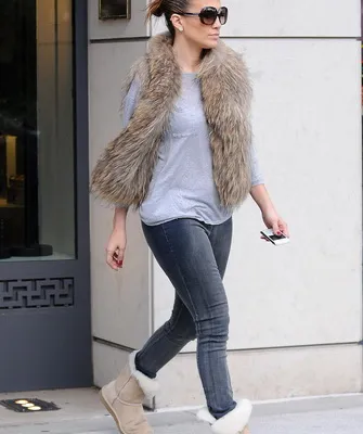 UGG 2016-2017 снимка модерни обувки да се носят с UGG ботуши през зимата в различни цветове (обувки) UGG 2016-2017 снимка модерни обувки да се носят с UGG ботуши през зимата в различни цветове