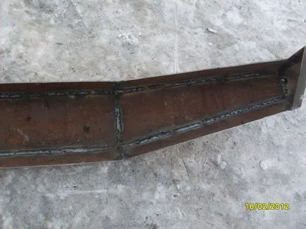 Подсилени броня УАЗ-469 с ръцете си