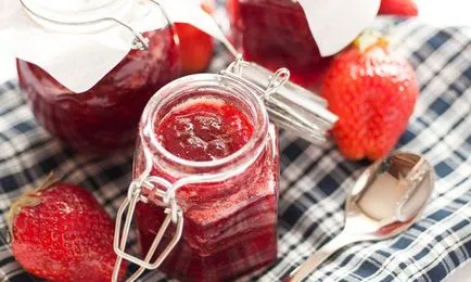 сладко от ягоди - Jam рецепти на ягоди (сладко) Ягодов конфитюр - сладко от ягоди рецепти