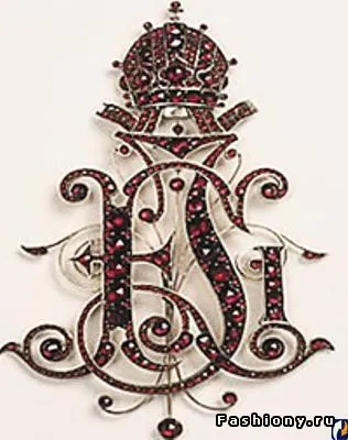 Yakhontova е