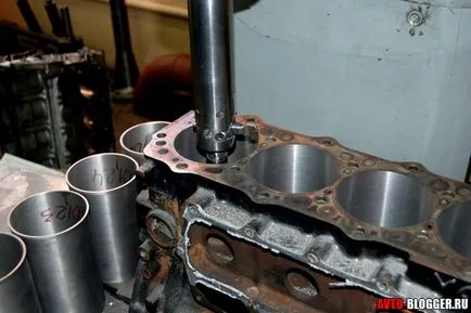Hogyan furat motor