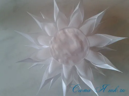 Kanzashi далии майсторски клас
