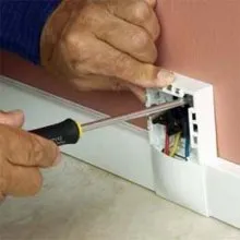 Как да се свържете със заземен контакт