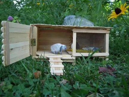 Заек hutches с техните ръце рисунка