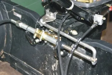 Волан с ръцете си
