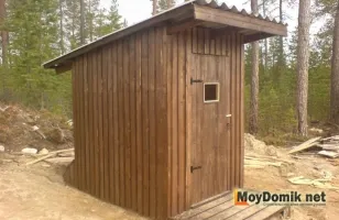 Как да се изгради тоалетна в къща