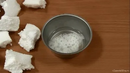 Пластмаси с ръцете си