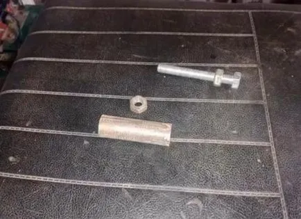 Струг за дърво с ръцете си