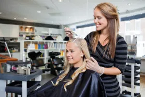 Как да боядисате косата си в Blondeau