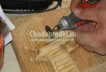 Как да направите пистолет играчка