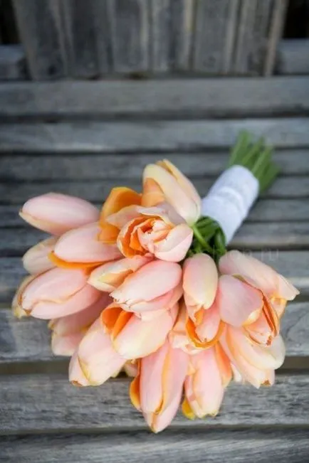 Esküvői csokor tulipán