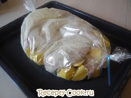 Пиле с картофи в втулка