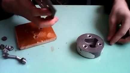 Пластмаси с ръцете си