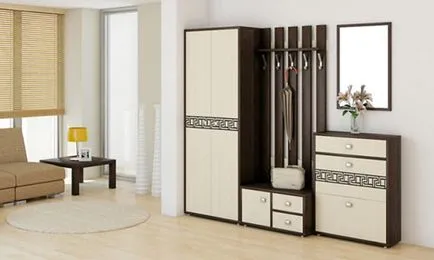 Коридор мебели с ръцете си