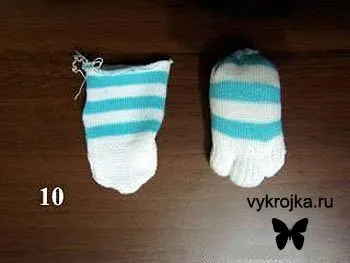 Под играчките със собствените си ръце
