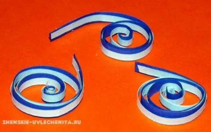 Пощенска картичка с ръцете си от нещо набрано Пощенска картичка с ръцете си от нещо набрано
