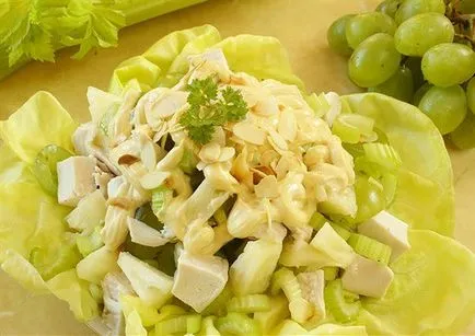 Салата от пиле и целина Салата от пиле и целина