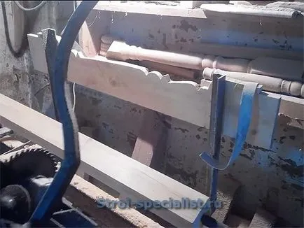 Струг за дърво с ръцете си