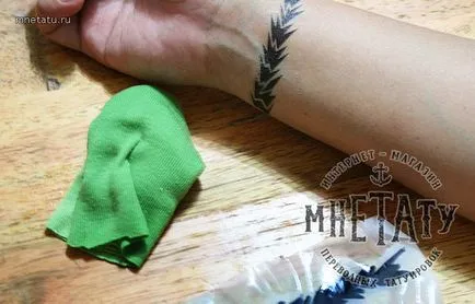 Татуировка на ръка, със собствените си ръце, за да изготвят Татуировка на ръка, със собствените си ръце, за да изготвят
