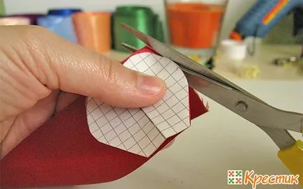 Цветя от ленти с ръцете си