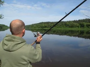 Устройство прът, че е