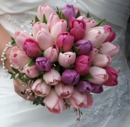 Esküvői csokor tulipán