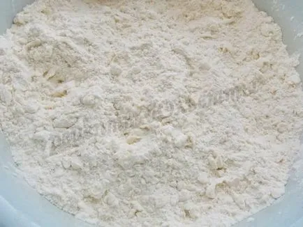 Татарски пайове с месо и картофи