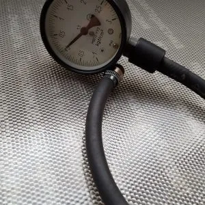 Поради което запушва катализатор