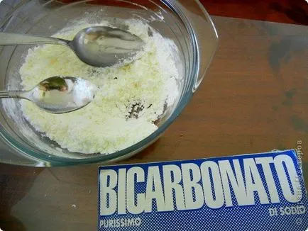 Virág a hideg porcelán kezük