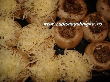 Как да се пекат гъби на фурна