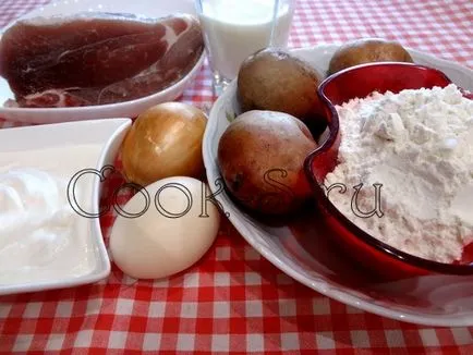 Татарски пайове с месо и картофи
