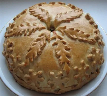 Татарски пайове с месо и картофи