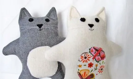 Модели меки играчки котка