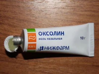 Mivel az orr kenőcs Mivel az orr kenőcs