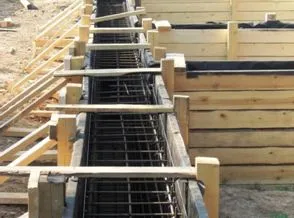 Къщата се състои от конкретни параметри на конструкцията на стоманобетонни проекти