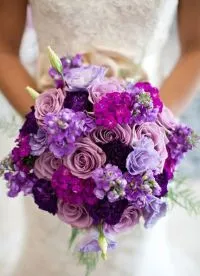 Purple булчински букет