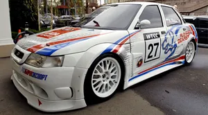 Снимки от тунинг Lada Priora