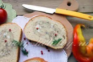 Loaf пълнено с консервирана риба рецепта със снимка