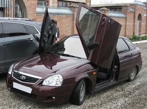 Снимки от тунинг Lada Priora